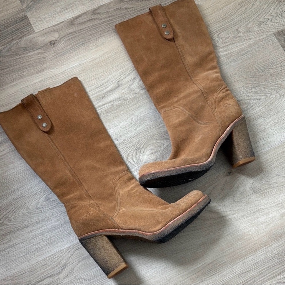 UGG AUSTRALIA Josie convertible pull on heels boots suede leather tan size 8